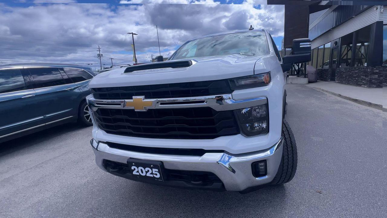 2025 Chevrolet Silverado 2500 HD LT 4X4, HEATED FRONT SEATS, NAV, CRUISE CONTROL, SIRIUS XM, BACK UP CAM!! Photo2