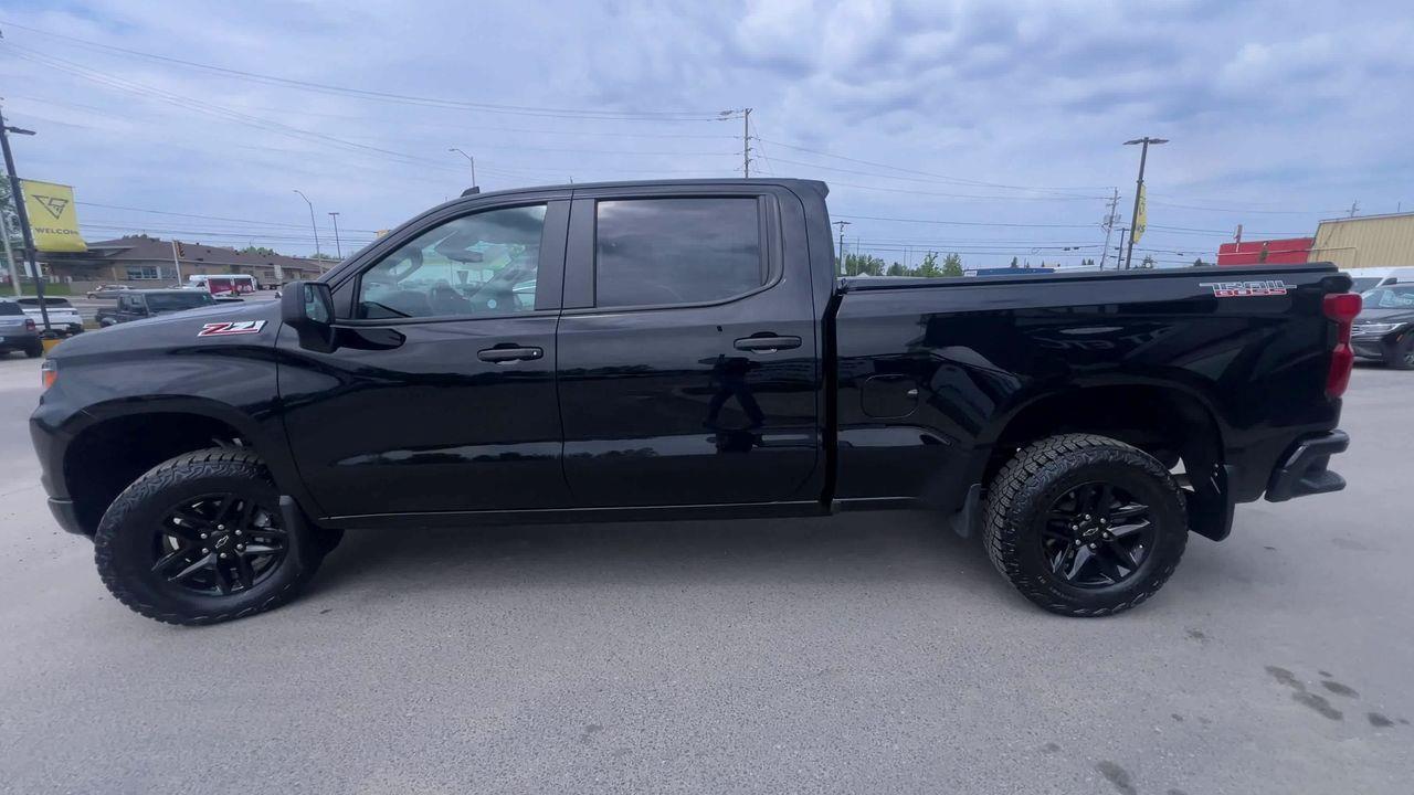 2024 Chevrolet Silverado 1500 Custom Trail Boss 4X4, REMOTE START, CRUISE CONTROL, SIRIUS XM, BACK UP CAM!! Photo