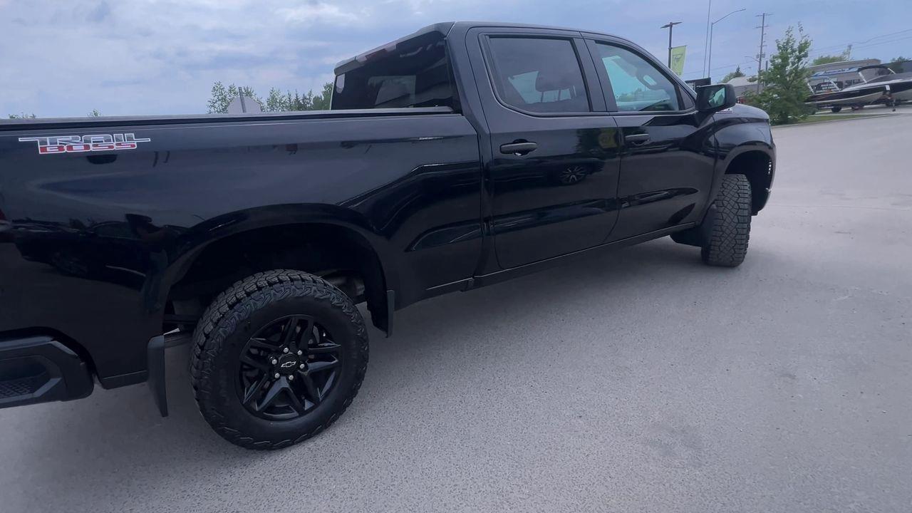 2024 Chevrolet Silverado 1500 Custom Trail Boss 4X4, REMOTE START, CRUISE CONTROL, SIRIUS XM, BACK UP CAM!! Photo