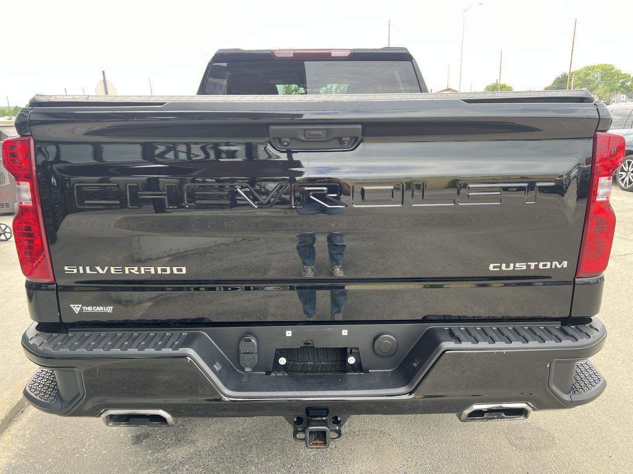 2024 Chevrolet Silverado 1500 Custom Trail Boss 4X4, REMOTE START, CRUISE CONTROL, SIRIUS XM, BACK UP CAM!! Photo