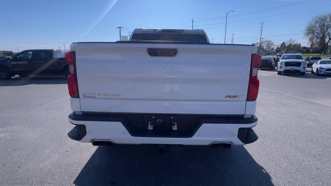 2024 Chevrolet Silverado 1500 RST 4X4, REMOTE START, HEATED FRONT SEATS, SIRIUS XM, CRUISE CONTROL, BACK UP CAM!! Photo