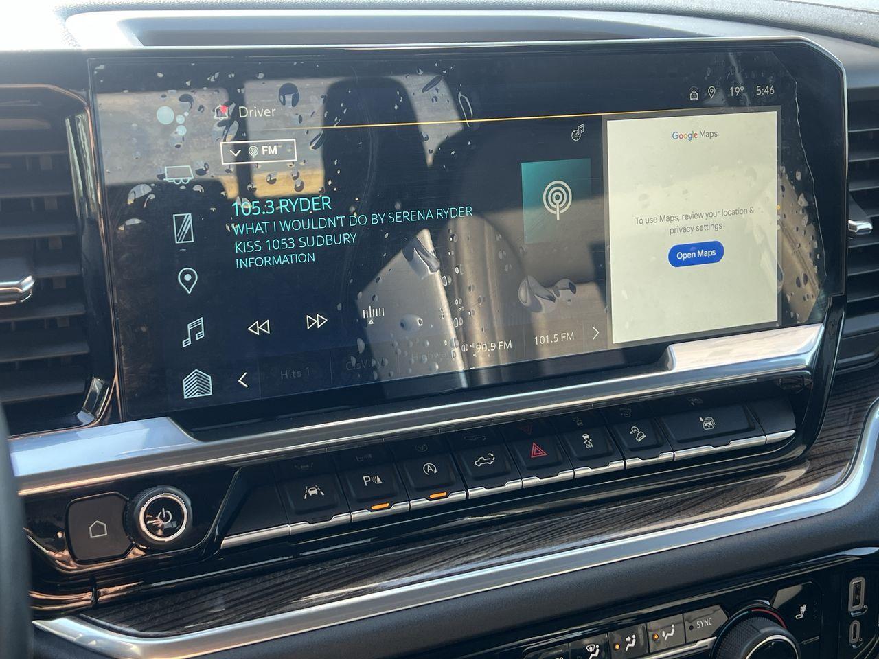 2024 Chevrolet Silverado 1500 RST 4X4, REMOTE START, HEATED FRONT SEATS, SIRIUS XM, CRUISE CONTROL, BACK UP CAM!! Photo