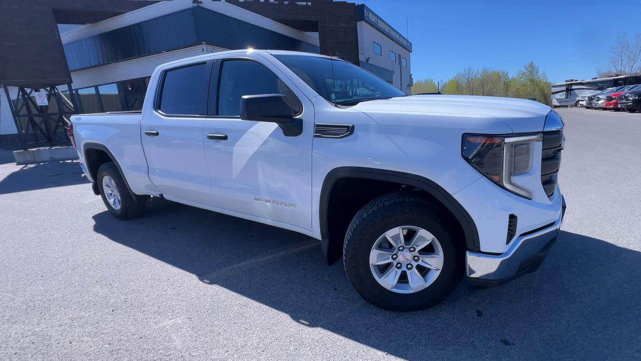 2024 GMC Sierra 1500 Pro 4X4, 6 PASSENGER, BACK UP CAMERA, CRUISE CONTROL, REAR DEFROST!! Photo