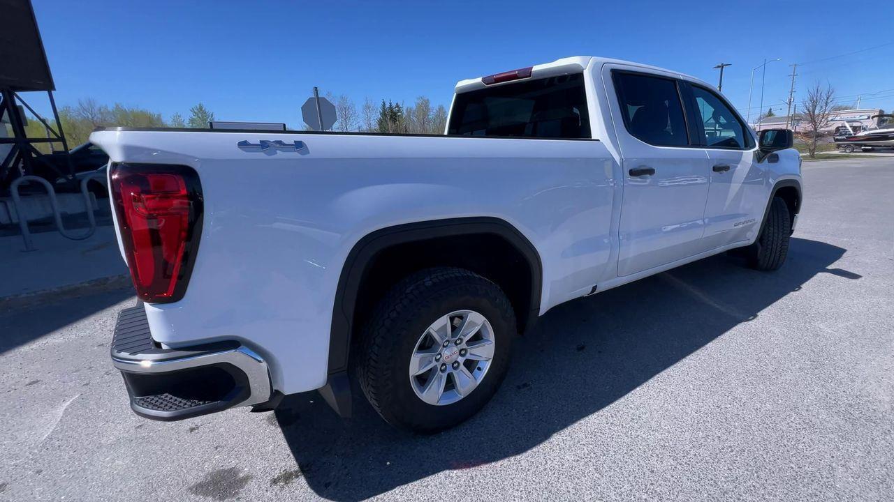 2024 GMC Sierra 1500 Pro 4X4, 6 PASSENGER, BACK UP CAMERA, CRUISE CONTROL, REAR DEFROST!! Photo