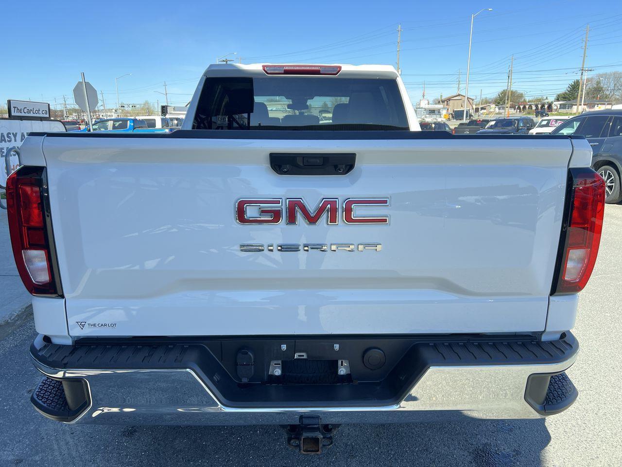 2024 GMC Sierra 1500 Pro 4X4, 6 PASSENGER, BACK UP CAMERA, CRUISE CONTROL, REAR DEFROST!! Photo
