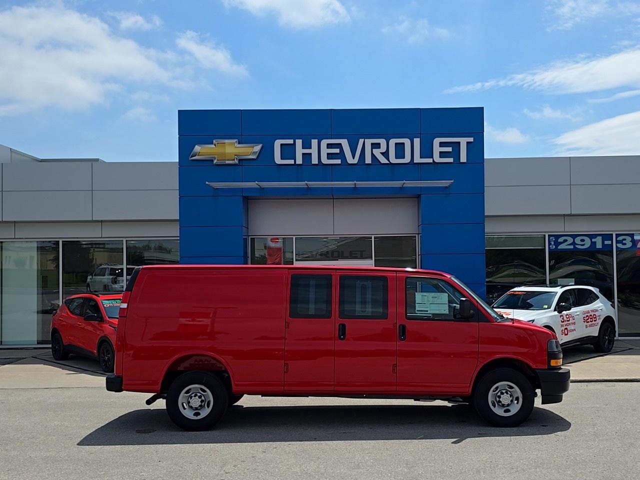 2026 Chevrolet Express Cargo Van 2500 Extended Wheelbase Rear-Wheel Drive Photo