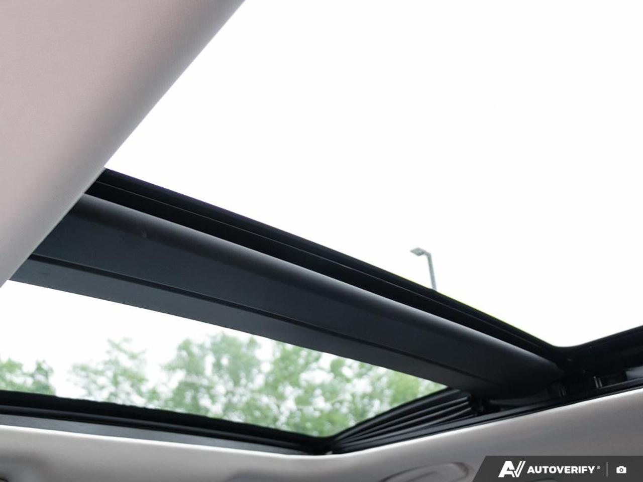 2018 Nissan Murano Platinum NAVIGATION SYSTEM | HEATED STEERING WHEEL | POWER Photo
