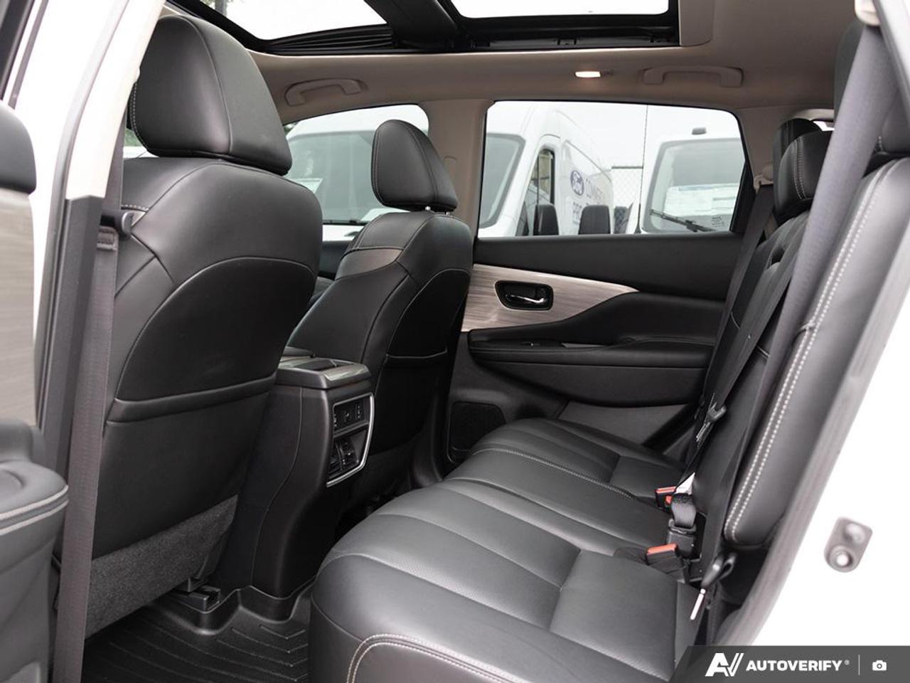 2018 Nissan Murano Platinum NAVIGATION SYSTEM | HEATED STEERING WHEEL | POWER Photo