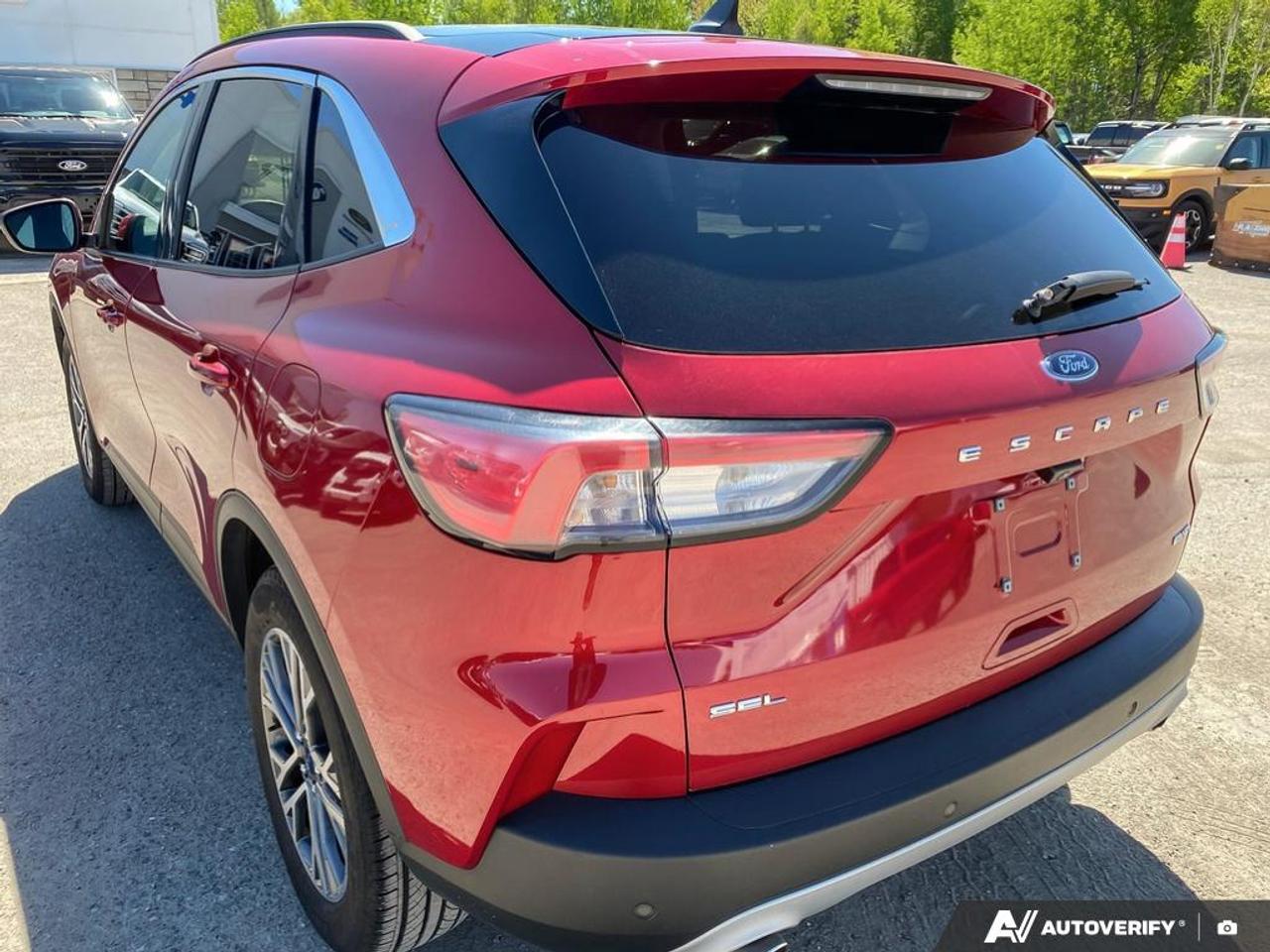 2022 Ford Escape SEL AWD | 1.5L | PANO ROOF Photo