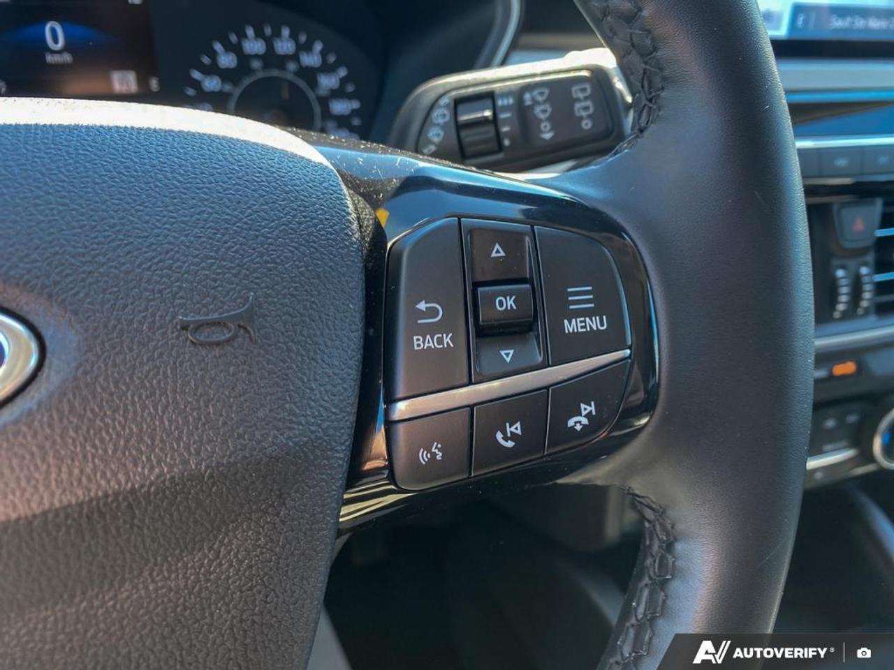 2022 Ford Escape SEL AWD | 1.5L | PANO ROOF Photo