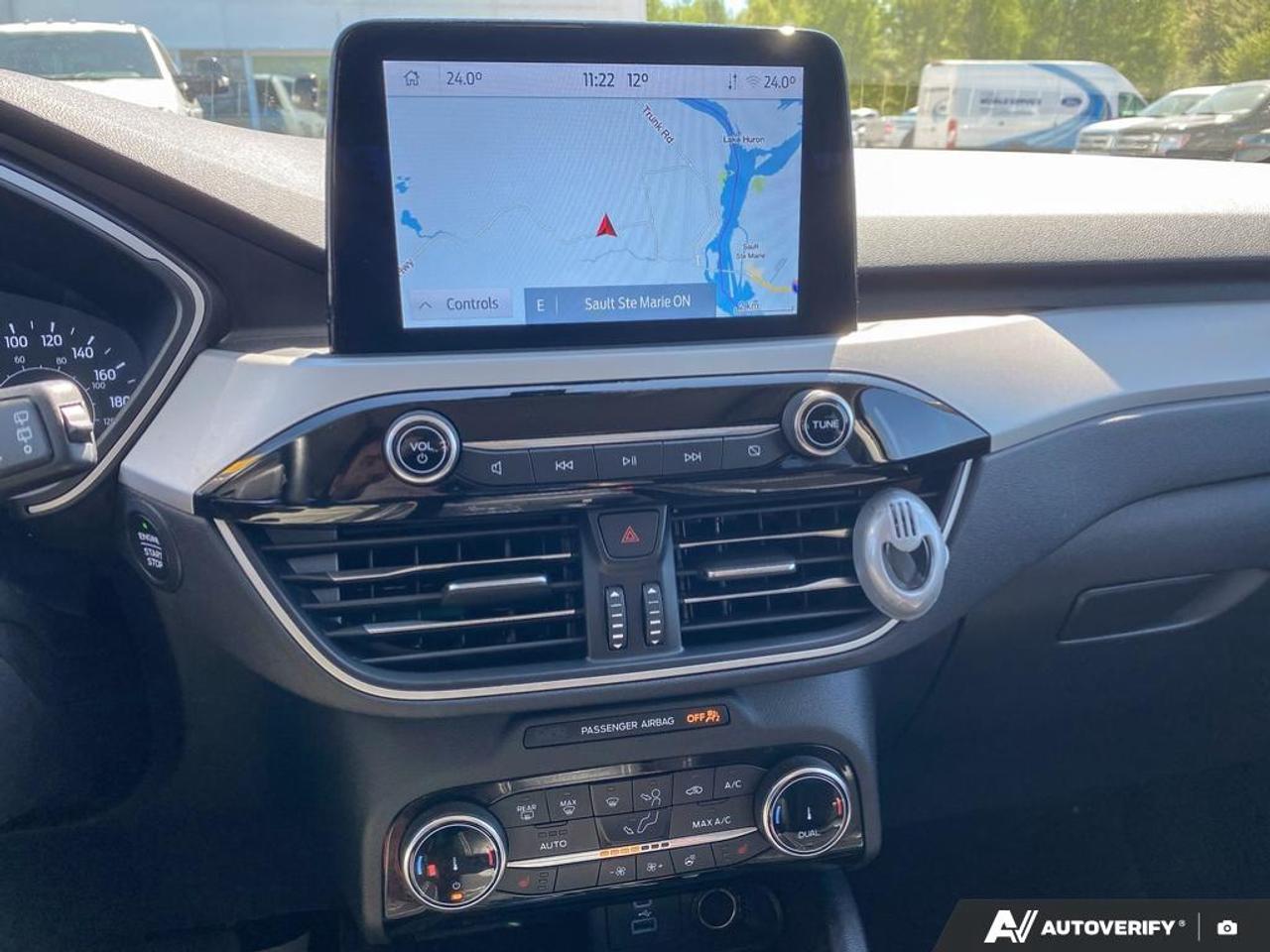 2022 Ford Escape SEL AWD | 1.5L | PANO ROOF Photo