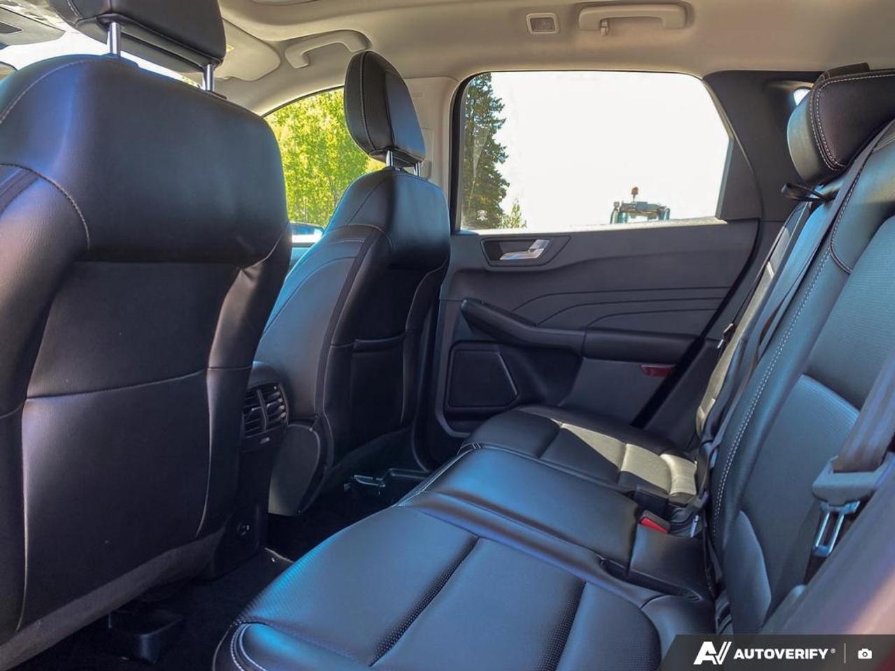 2022 Ford Escape SEL AWD | 1.5L | PANO ROOF Photo