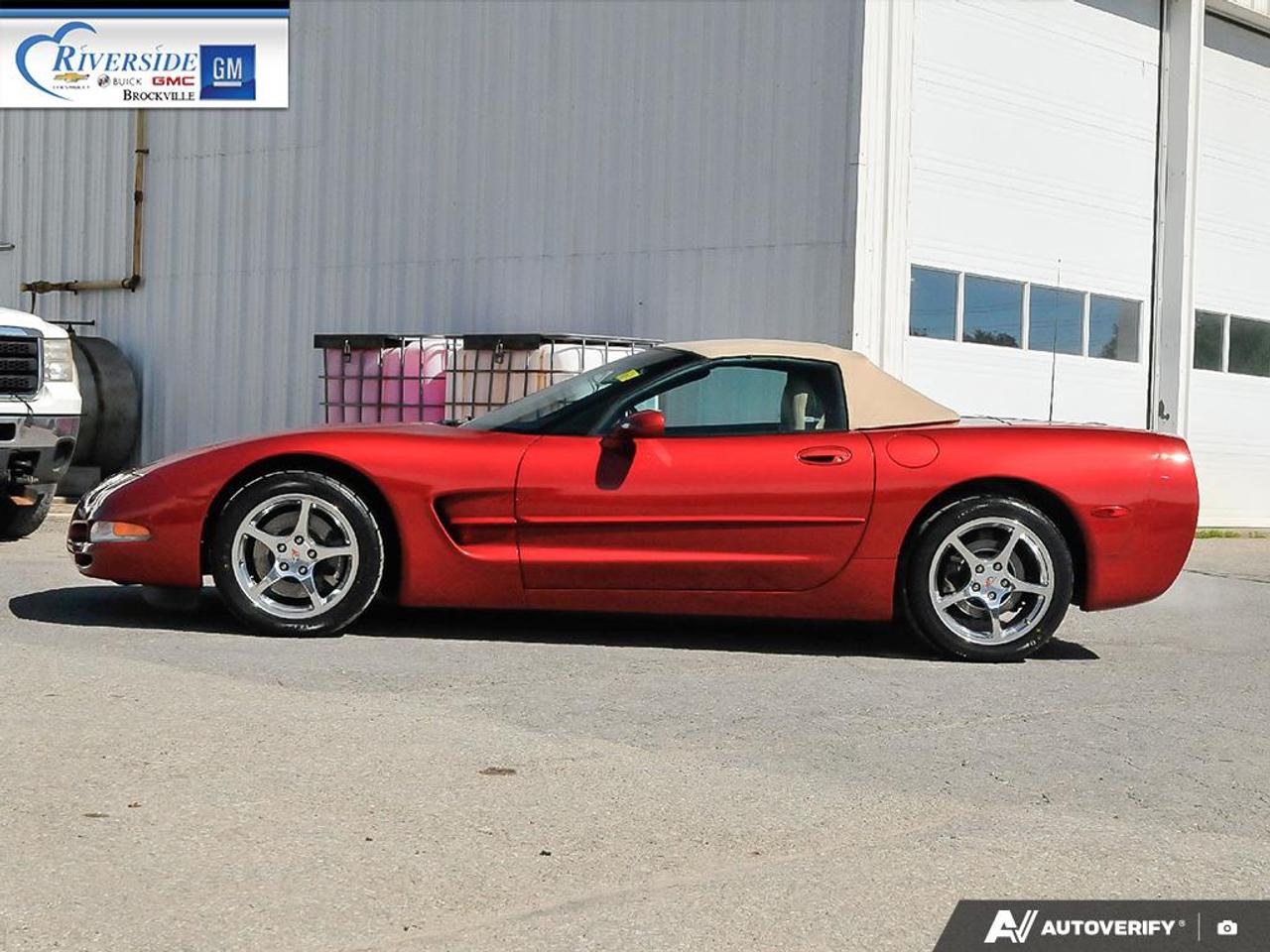 1999 Chevrolet Corvette  Photo2