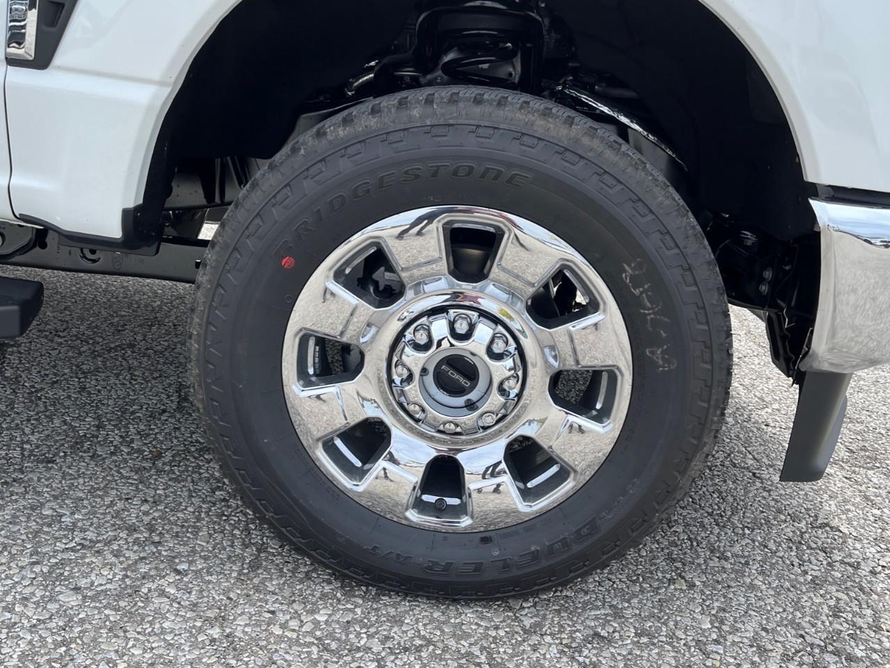 2026 Ford F-250 LARIAT Photo