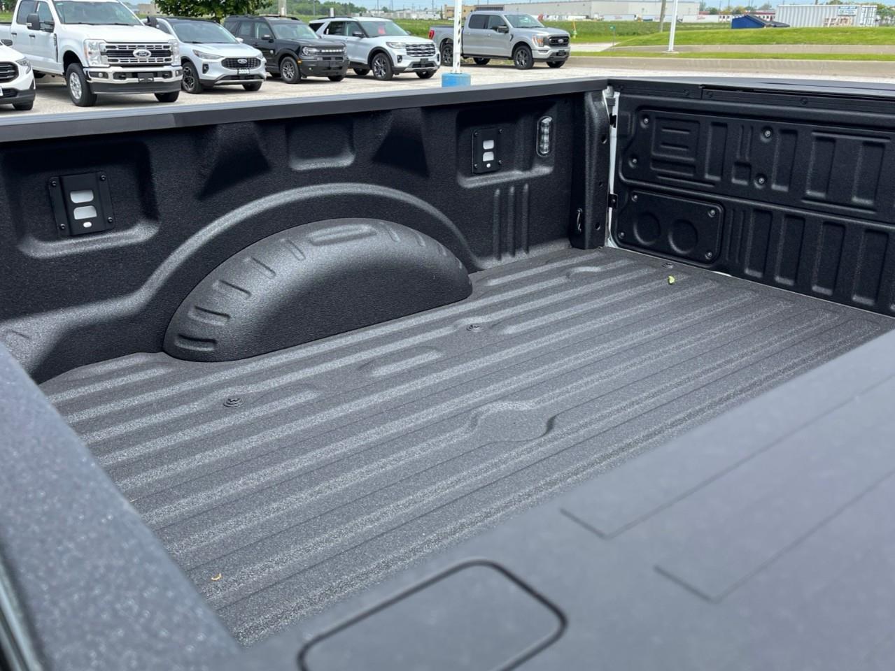 2026 Ford F-250 LARIAT Photo