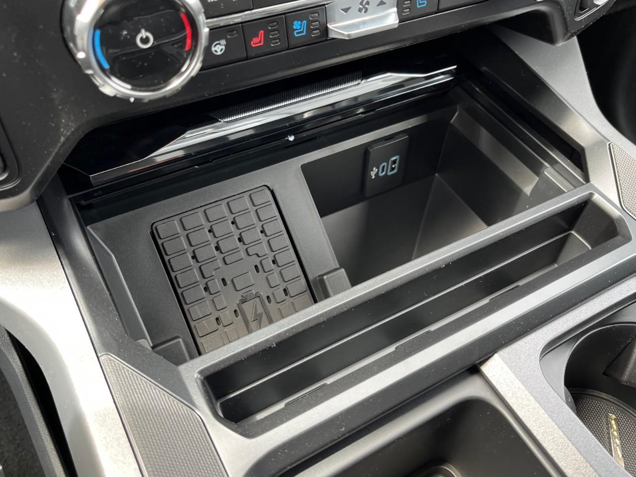 2026 Ford F-250 LARIAT Photo