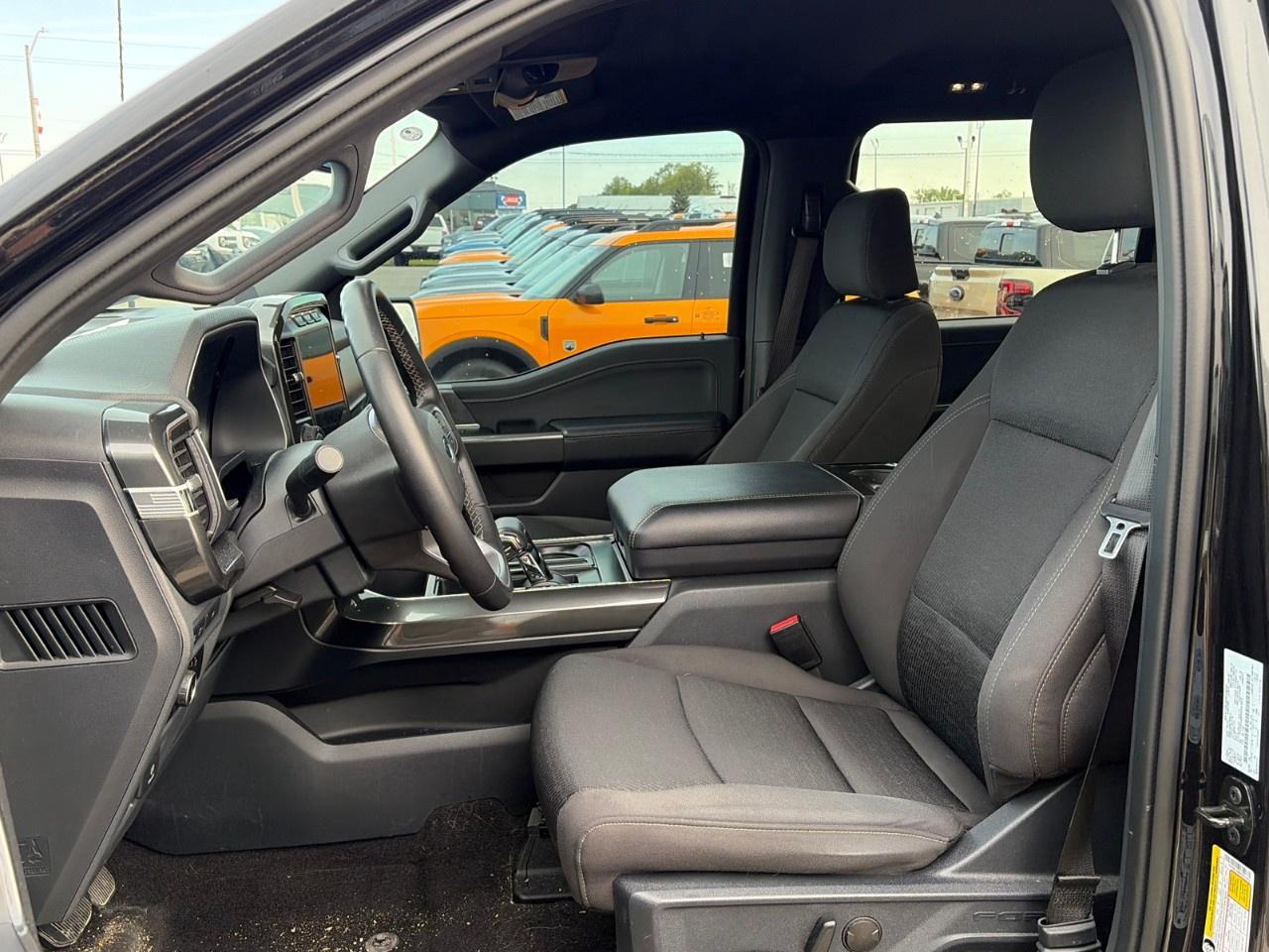 2023 Ford F-150 XLT 4WD SuperCrew 5.5' Box Photo