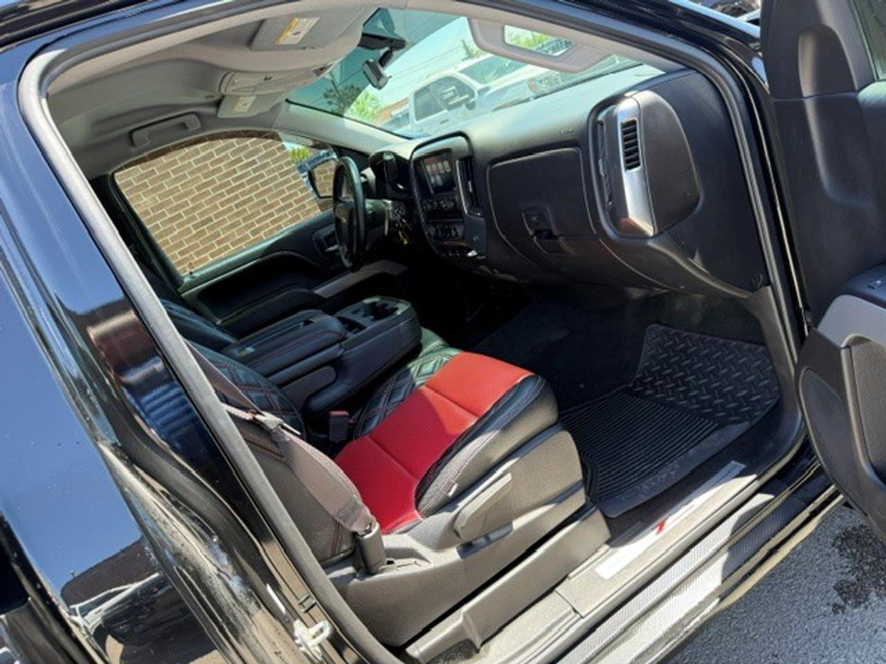 2016 Chevrolet Silverado 1500 LT Photo2