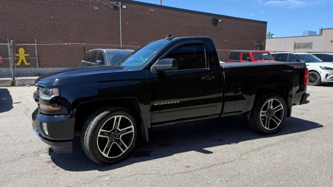 2016 Chevrolet Silverado 1500 LT Photo
