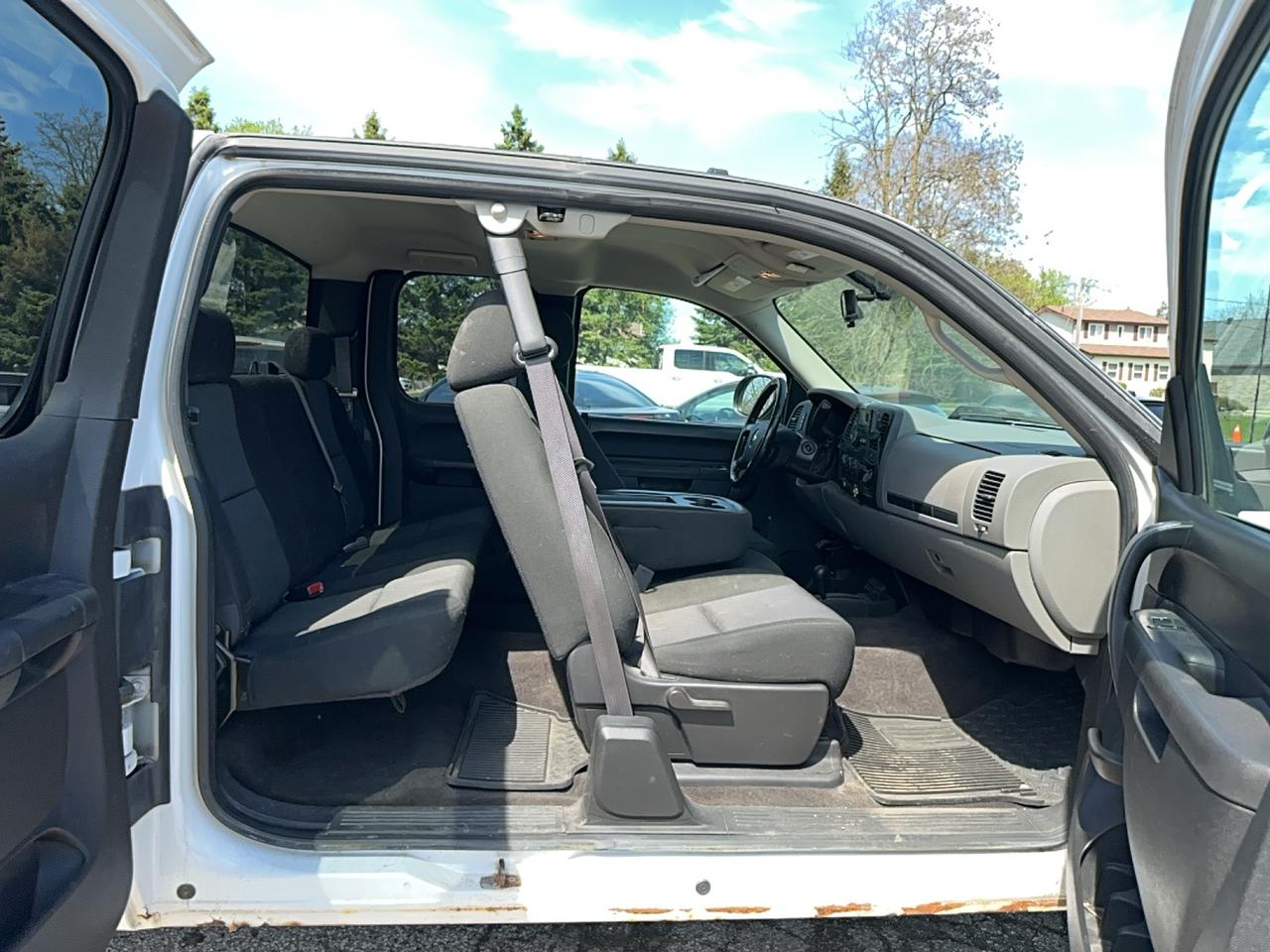 2012 Chevrolet Silverado 1500 LS Cheyenne Edition Photo4