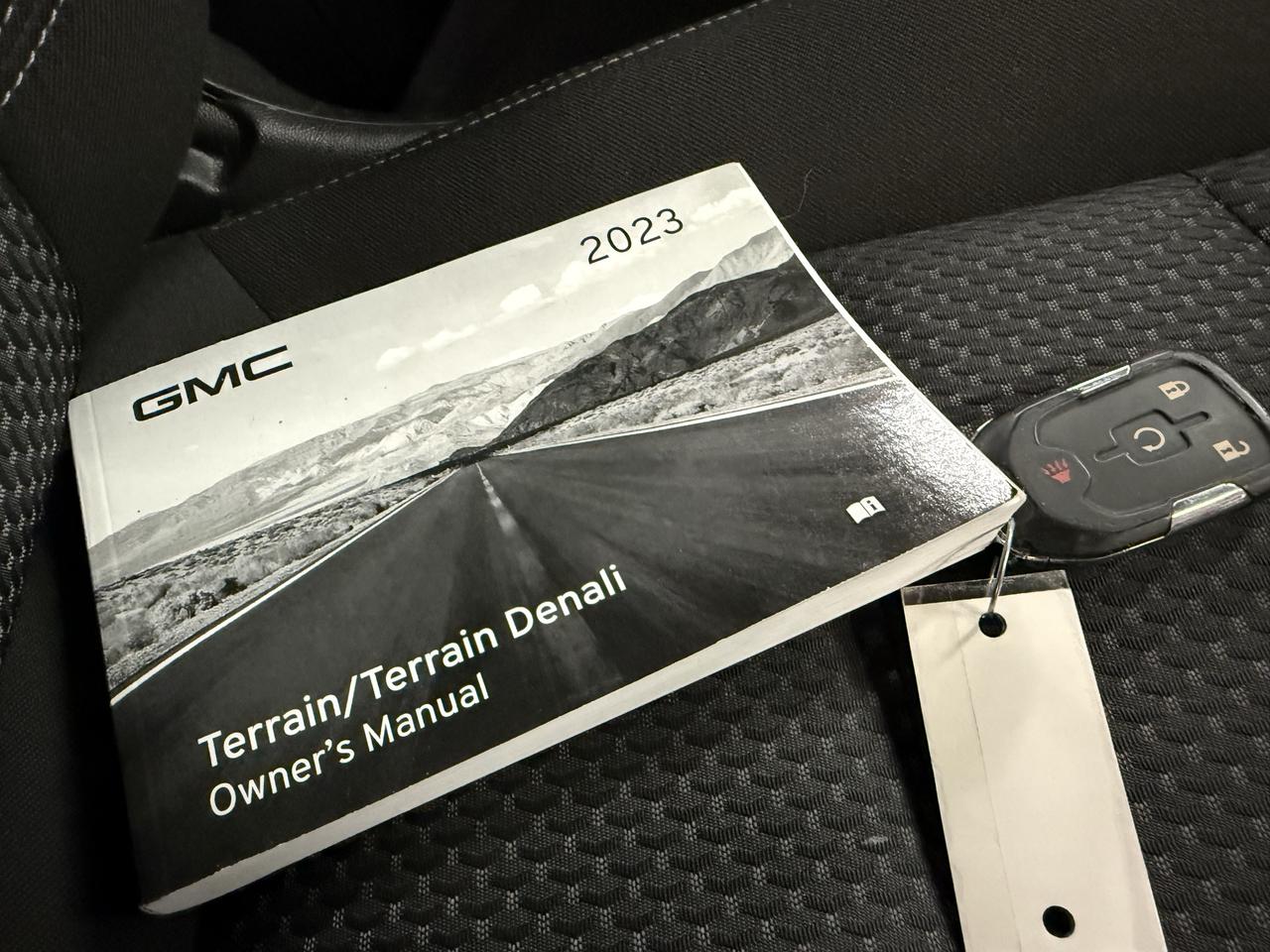 2023 GMC Terrain SLE Photo