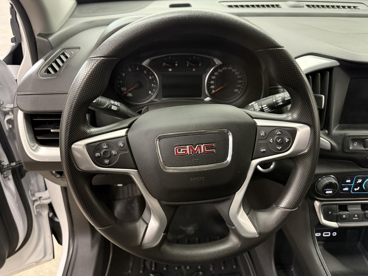 2023 GMC Terrain SLE Photo