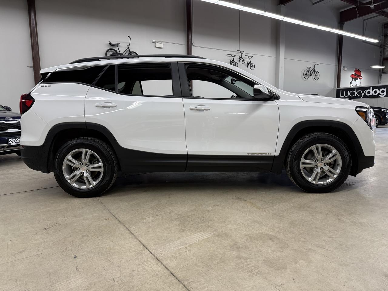 2023 GMC Terrain SLE Photo