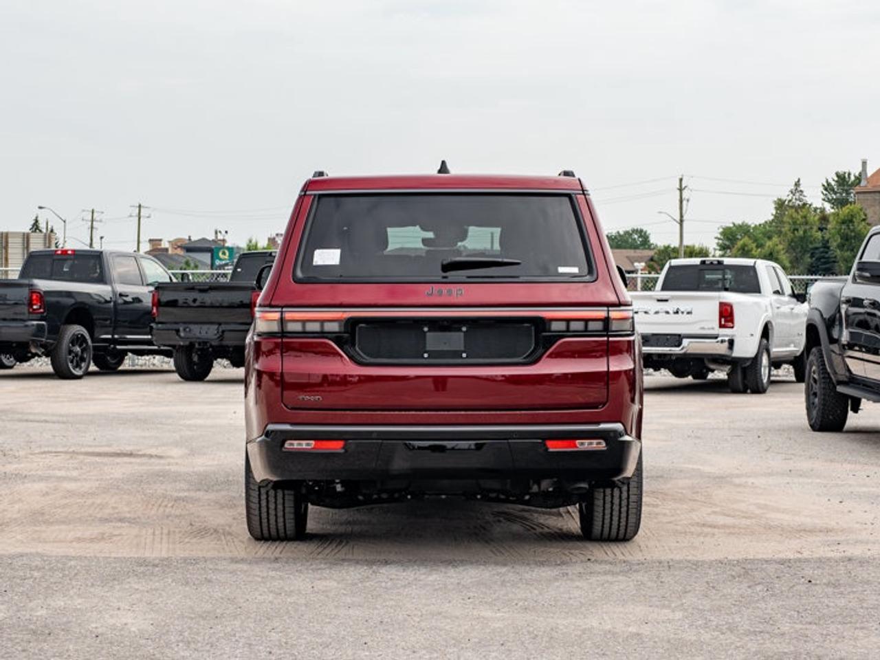 2026 Jeep Grand Wagoneer Limited Altitude Photo