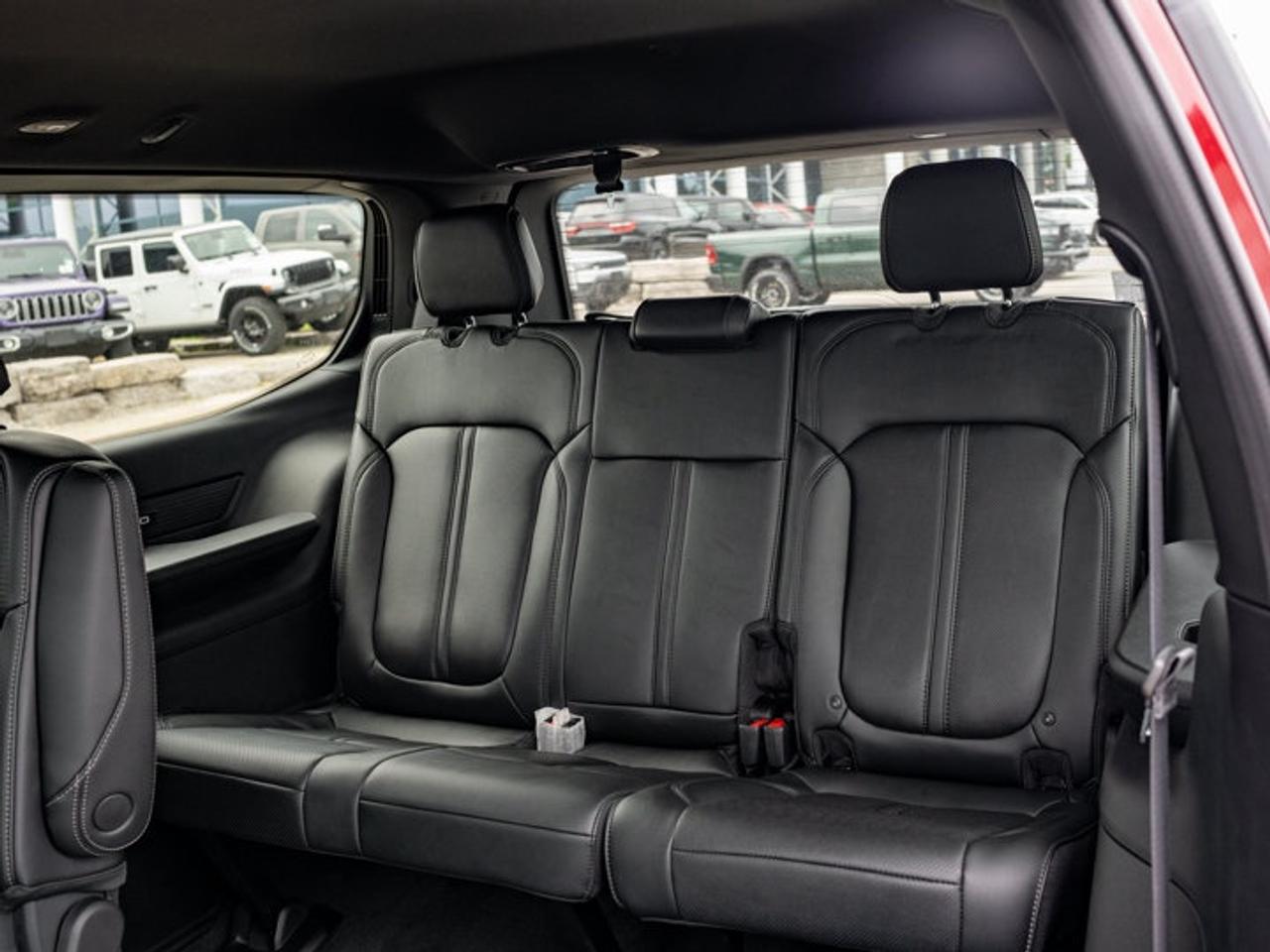 2026 Jeep Grand Wagoneer Limited Altitude Photo