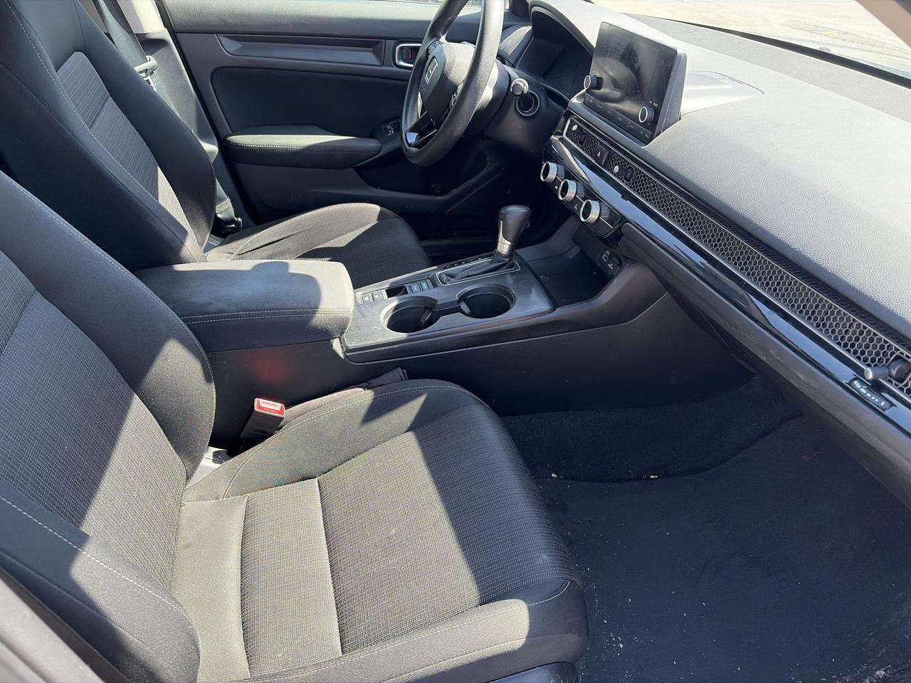 2022 Honda Civic LX Photo4