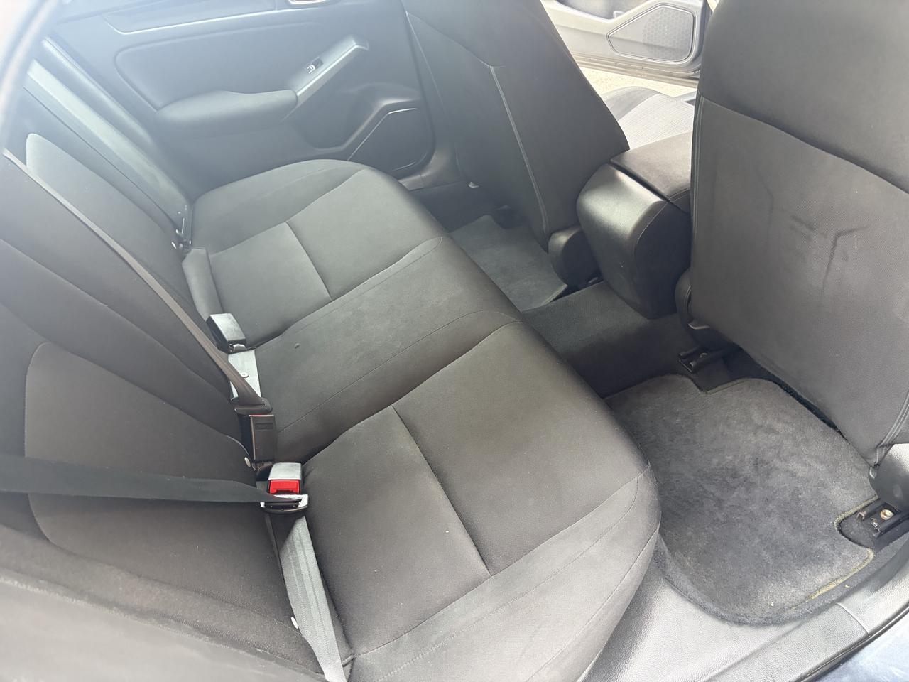 2022 Honda Civic LX Photo