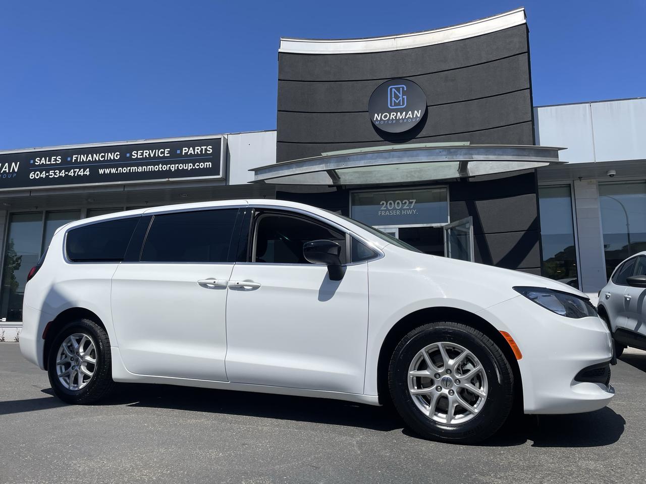 Used 2024 Chrysler Grand Caravan SXT PWR DOORS/HATCH STOW&GO 7-PASSANGER for sale in Langley, BC