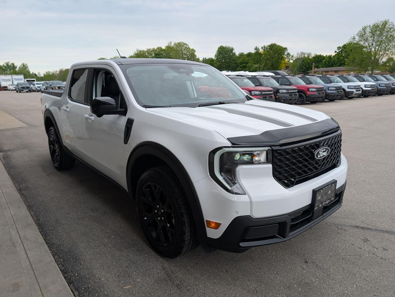 2025 Ford Maverick Lariat AWD SuperCrew Photo2