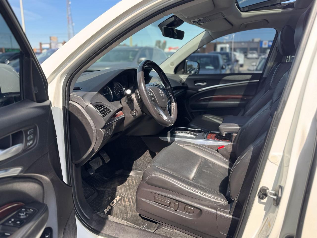 2016 Acura MDX SH-AWD ,Tech Pkg, NAVI, DVD, BLIND SPOT SUNROOF Photo
