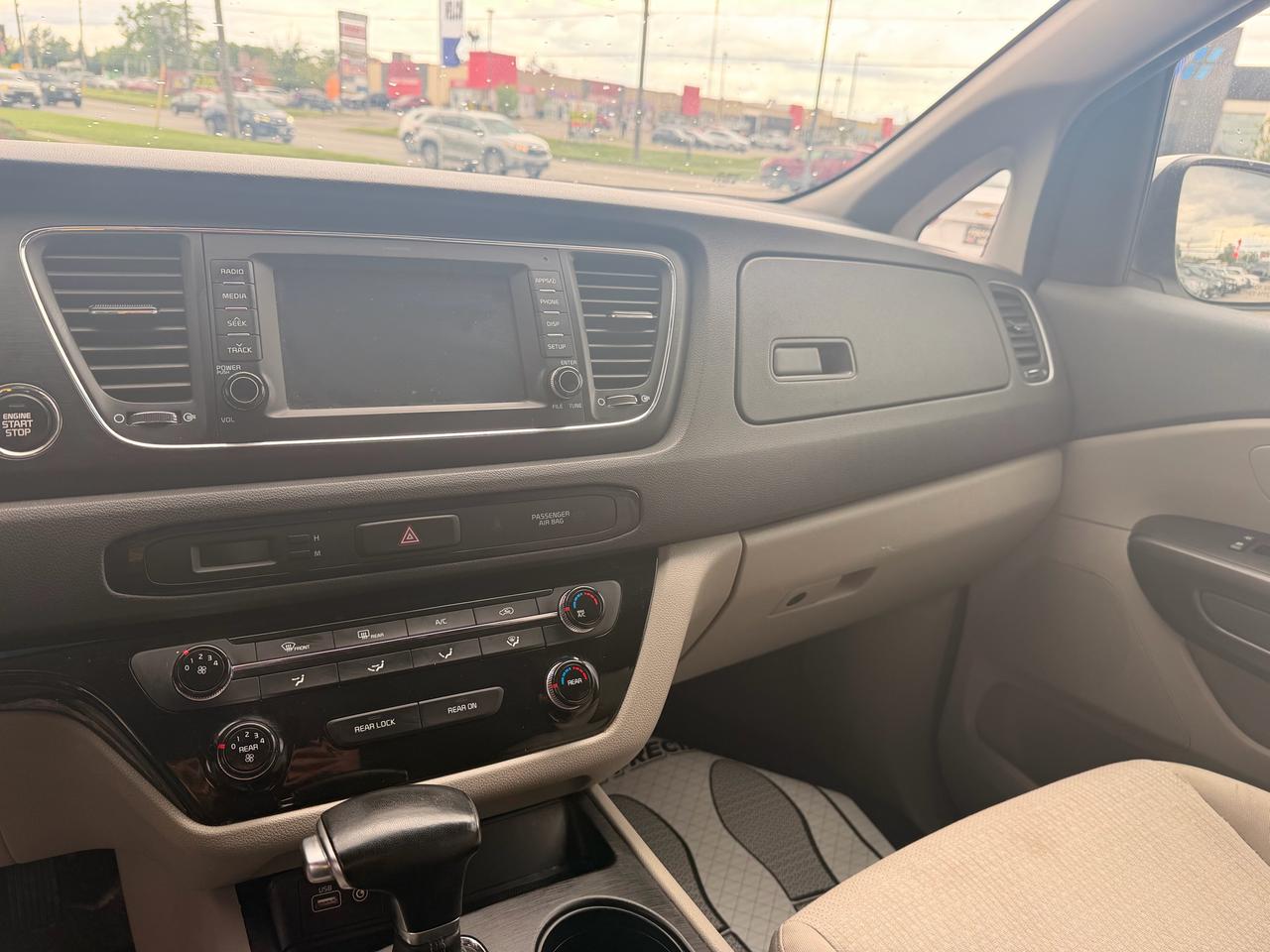 2018 Kia Sedona LX - 8 Passenger Photo