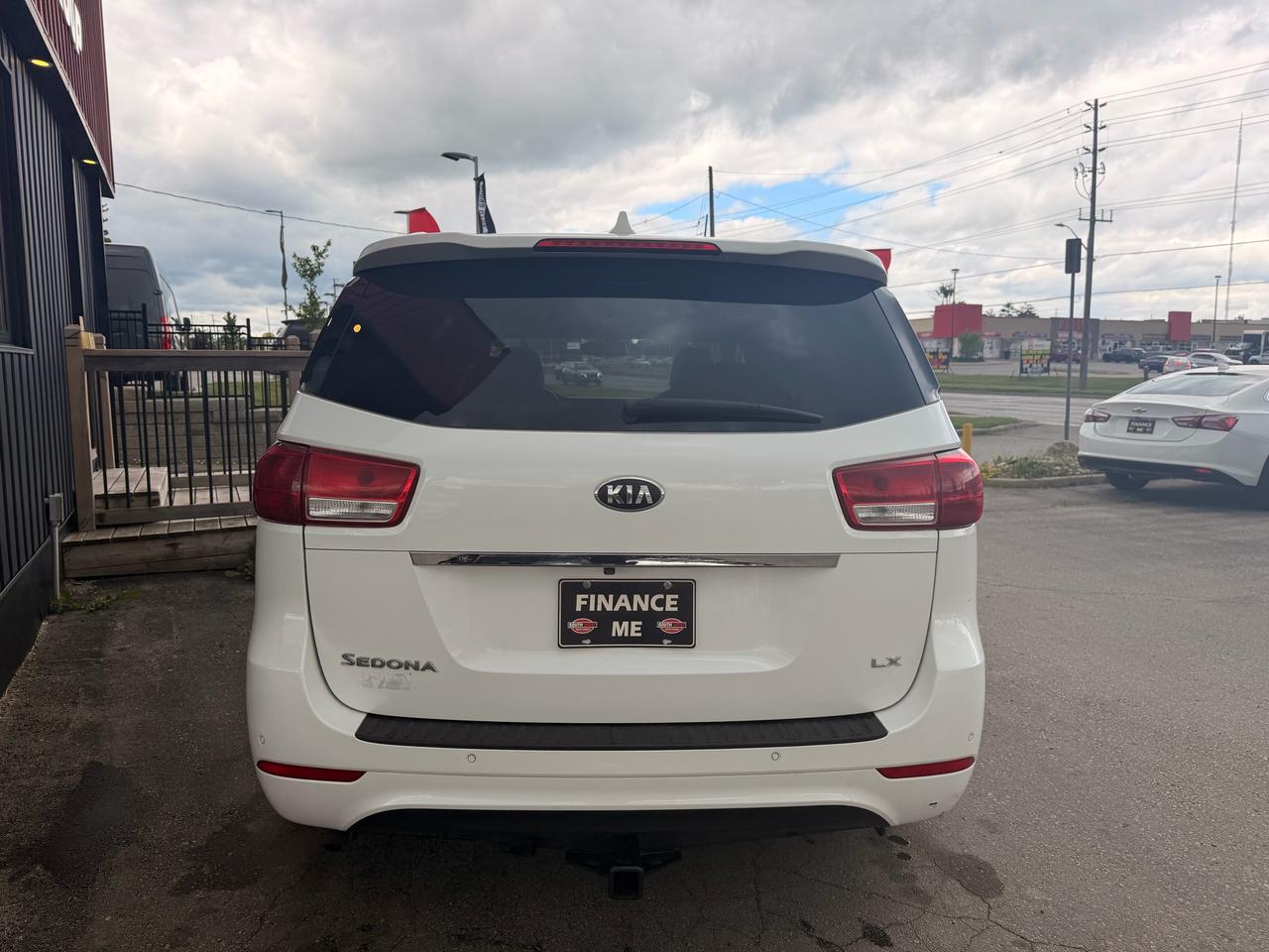 2018 Kia Sedona LX - 8 Passenger Photo3