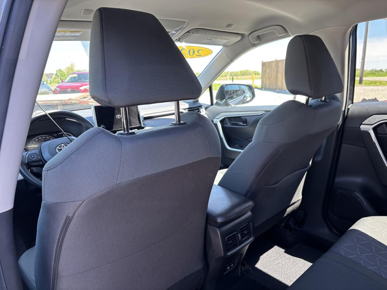 2024 Toyota RAV4 LE ~CLEAN CARFAX!~1 OWNER~ Photo