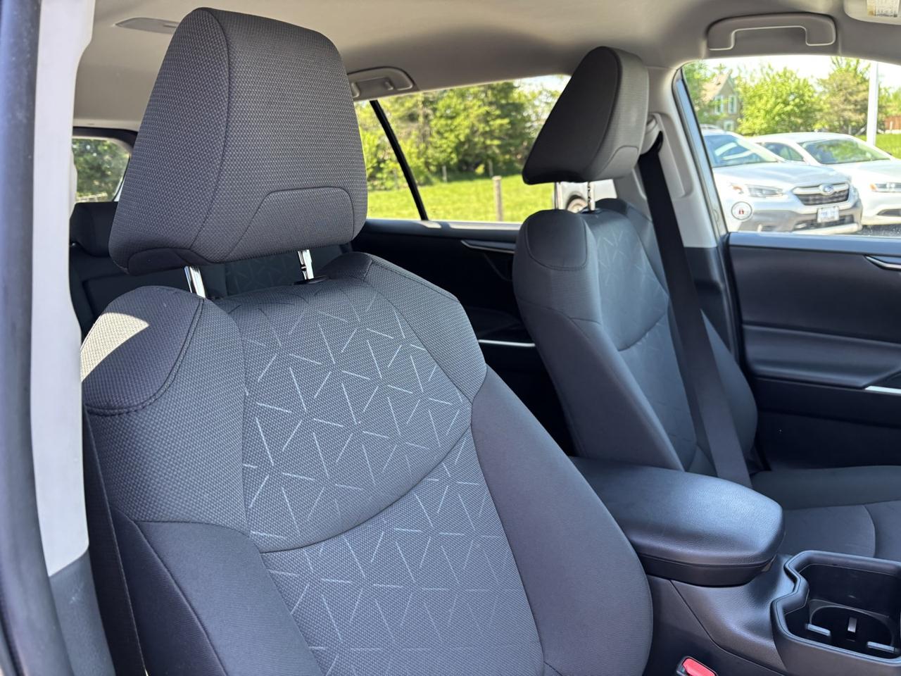 2024 Toyota RAV4 LE ~CLEAN CARFAX!~1 OWNER~ Photo
