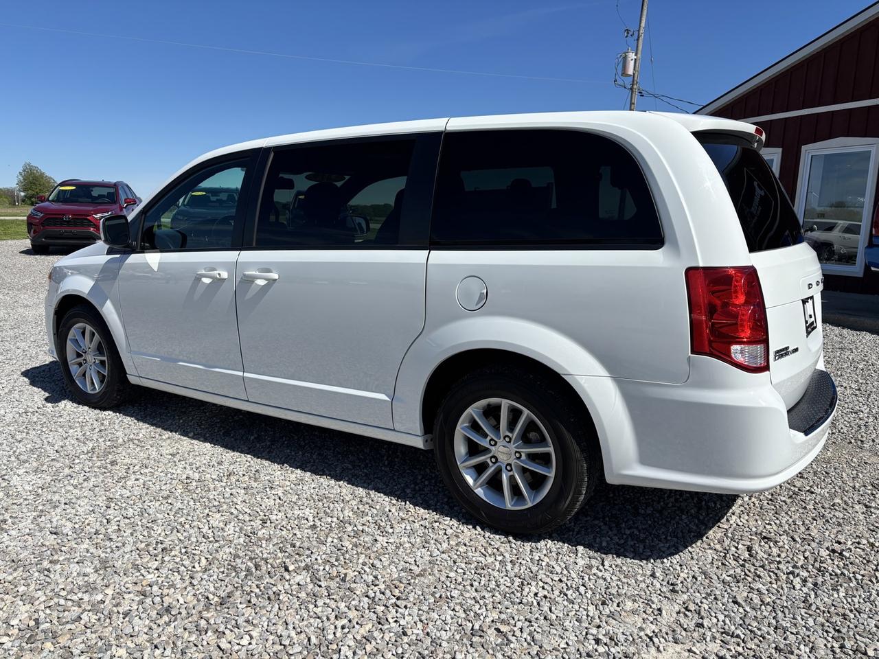 2019 Dodge Grand Caravan GT Photo2