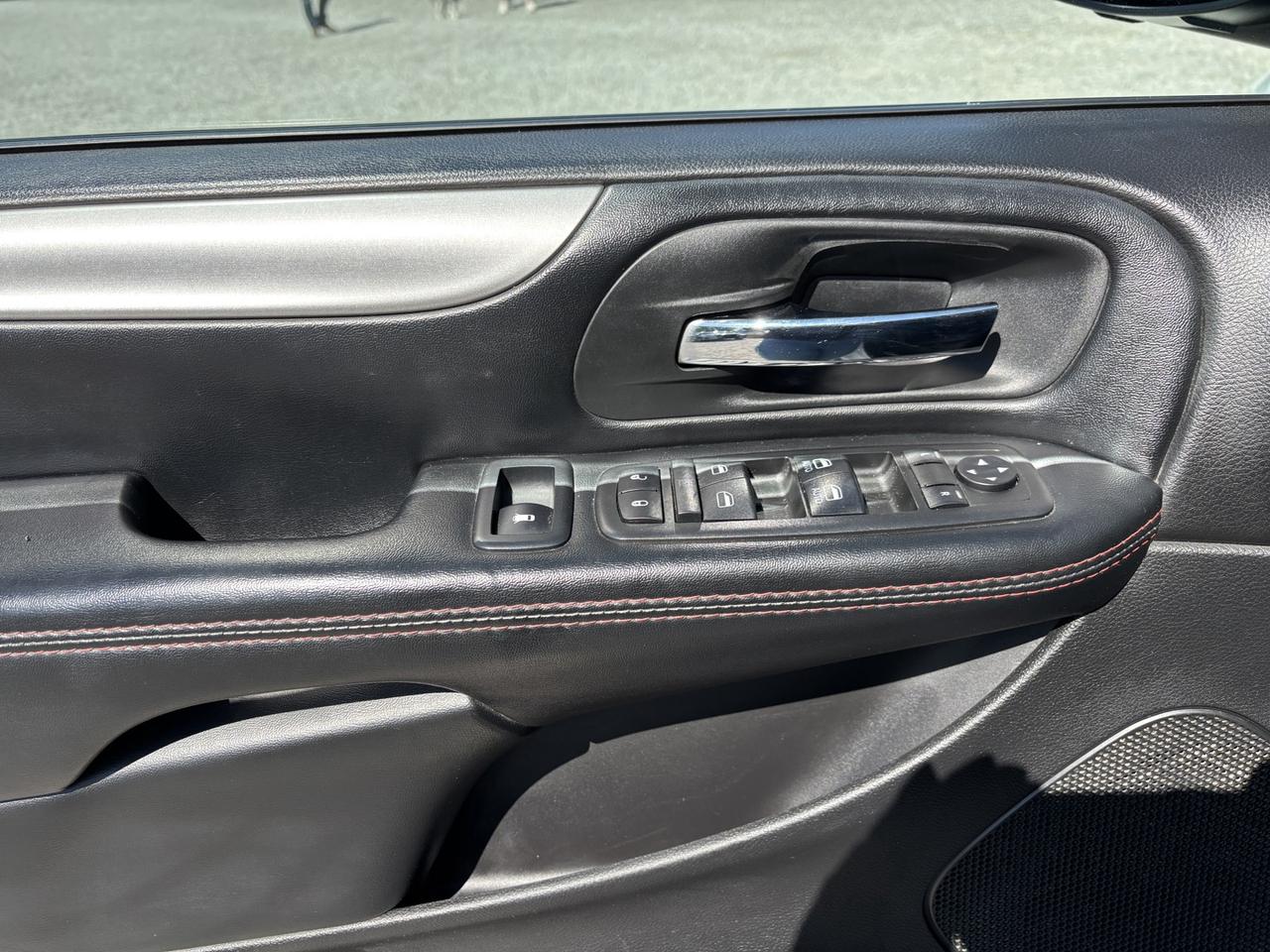2019 Dodge Grand Caravan GT Photo