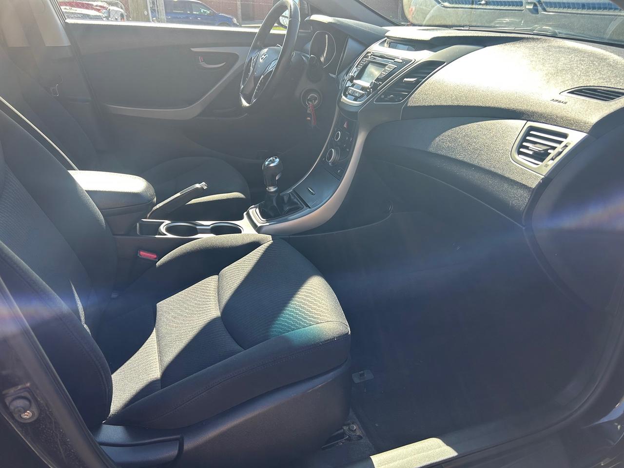 2015 Hyundai Elantra GLS Photo