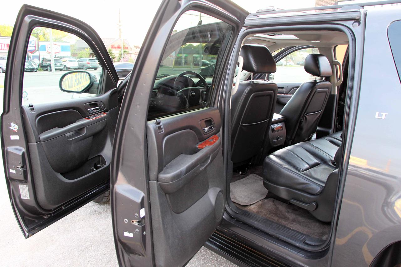 2011 Chevrolet Suburban LT w/1SD Photo