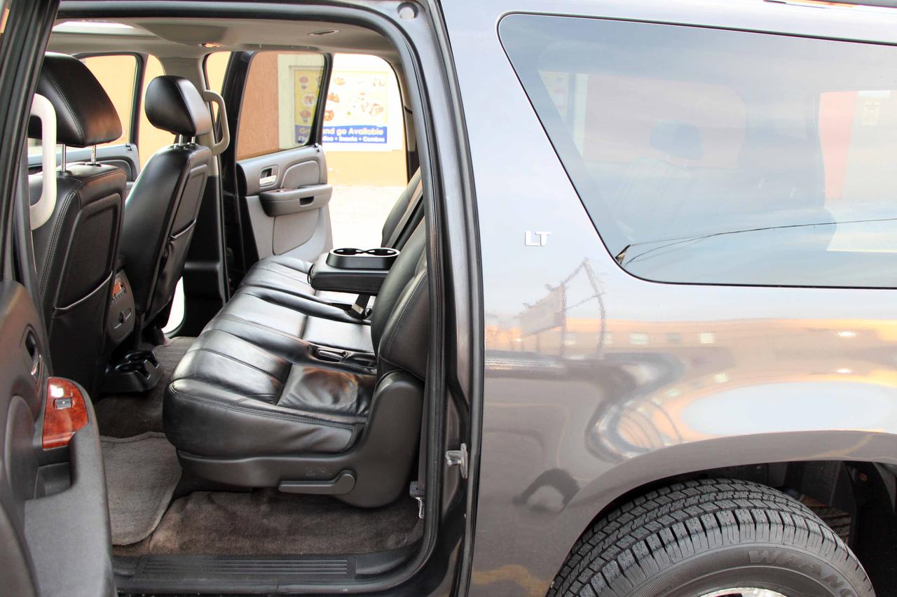 2011 Chevrolet Suburban LT w/1SD Photo
