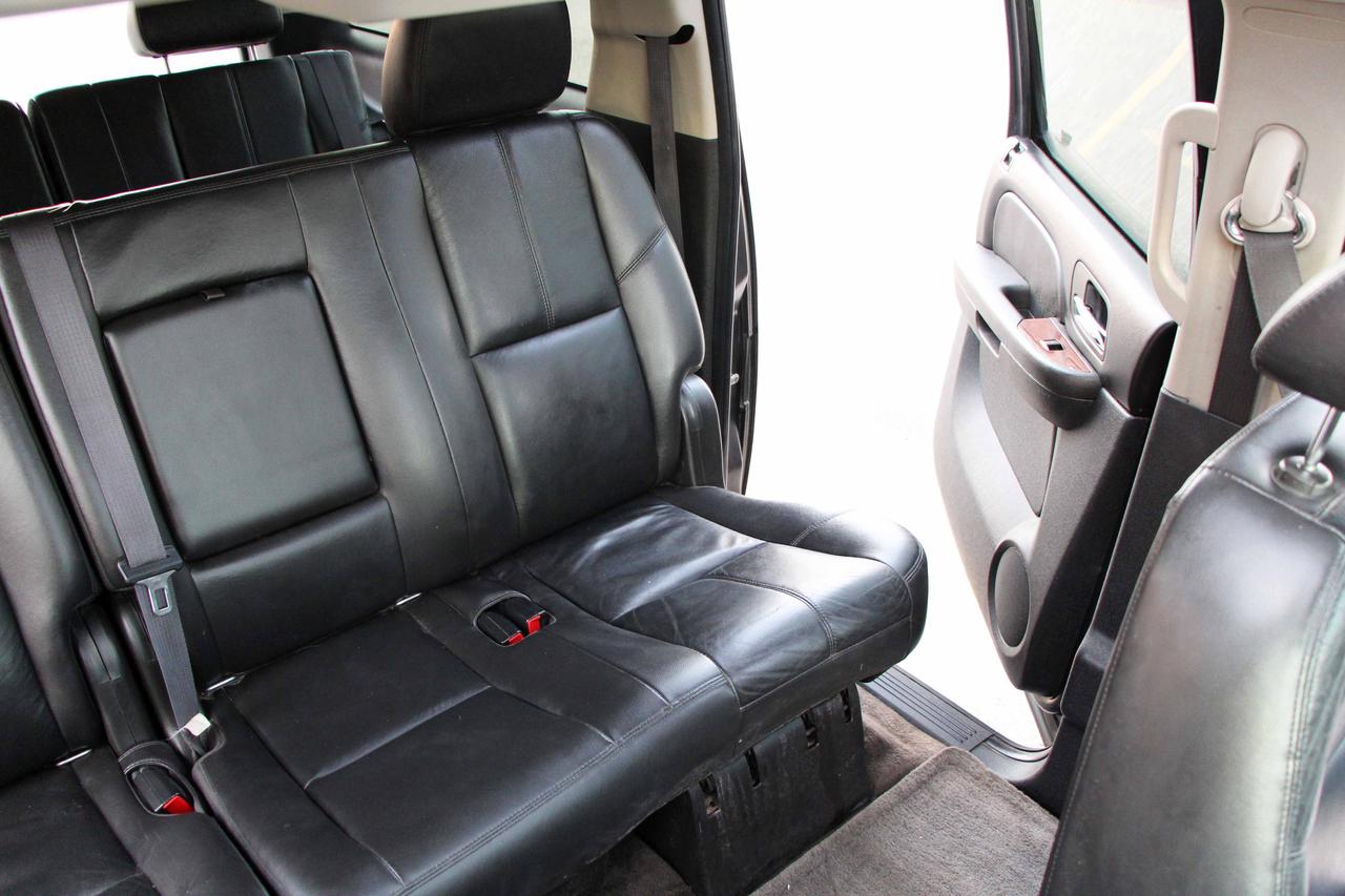 2011 Chevrolet Suburban LT w/1SD Photo