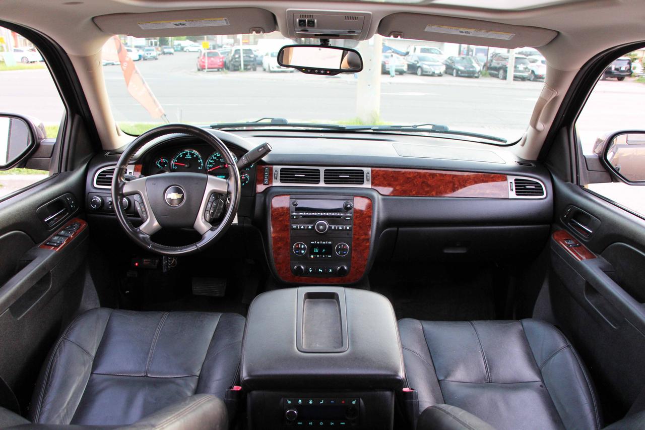 2011 Chevrolet Suburban LT w/1SD Photo
