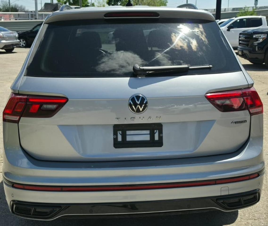 2023 Volkswagen Tiguan COMFORTLINE / RLINE BLACK EDITION / NO ACCIDENTS Photo