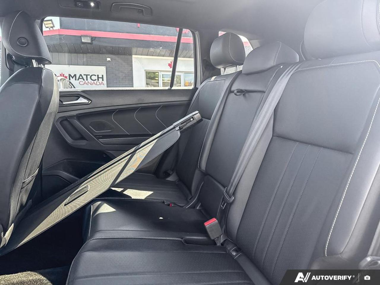 2023 Volkswagen Tiguan COMFORTLINE / RLINE BLACK EDITION / NO ACCIDENTS Photo