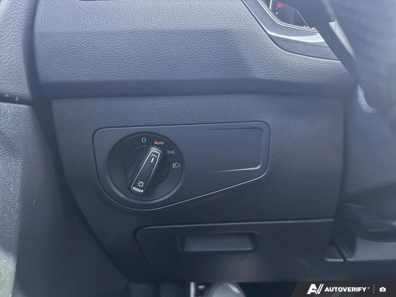 2023 Volkswagen Tiguan COMFORTLINE / RLINE BLACK EDITION / NO ACCIDENTS Photo
