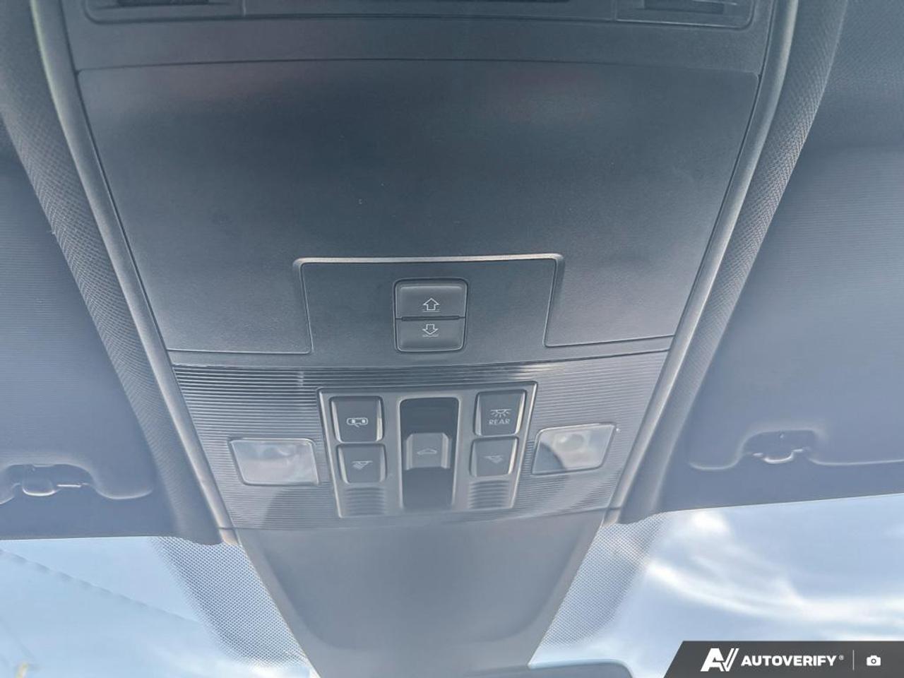 2023 Volkswagen Tiguan COMFORTLINE / RLINE BLACK EDITION / NO ACCIDENTS Photo