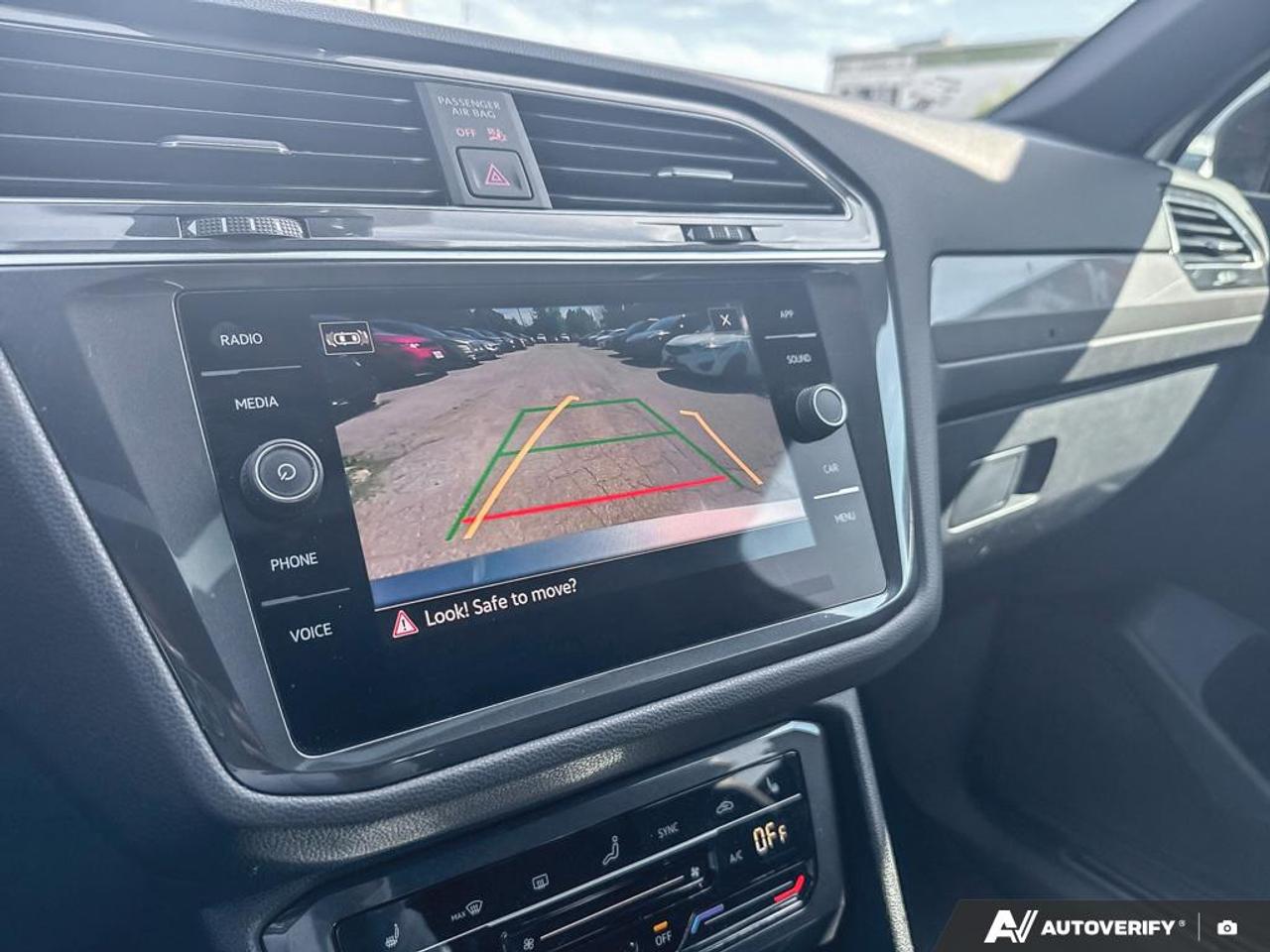 2023 Volkswagen Tiguan COMFORTLINE / RLINE BLACK EDITION / NO ACCIDENTS Photo